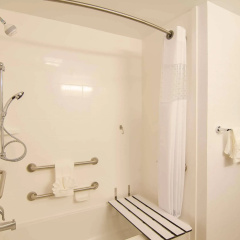 Hampton Inn & Suites by Hilton Houston North IAH thumbnail 8