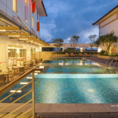 HARRIS Hotel & Conventions Denpasar Bali - Bild 16