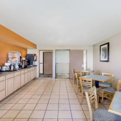 Western Inn & Suites thumbnail 19