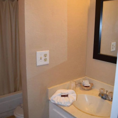 Guest House thumbnail 8