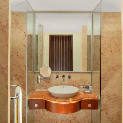 Radisson Blu Atria Bengaluru thumbnail 13