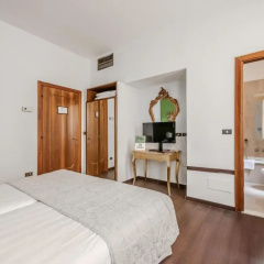 Hotiday Room Collection - Venezia Santa Lucia - Bild 12