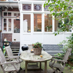 Sunlight Charm Apartment thumbnail 1