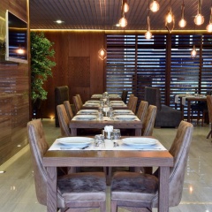 The Elegant Hotel - Bild 17