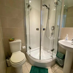 Royal Crown Guest House thumbnail 7