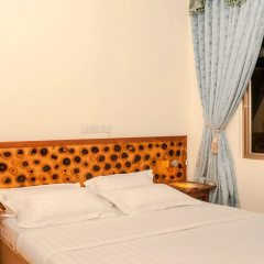 Sunshine Lodge thumbnail 22