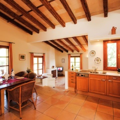 Ideal Holiday Home with Private Pool for Family & Friends - Bild 18