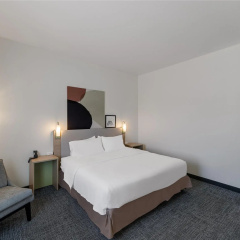Spark by Hilton Midland South thumbnail 45