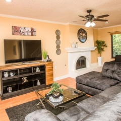 Palm Tree Paradise Luxurious 4 Bd Sleeps 16! - Bild 1