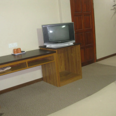 Baron Waterfront Hotel thumbnail 3
