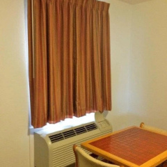 Hamilton Inn thumbnail 4