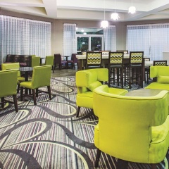 La Quinta Inn & Suites by Wyndham Las Vegas Summerlin Tech - Bild 20