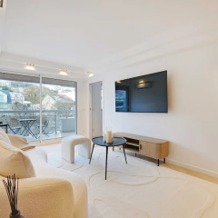 Charming Apt With AC & Balcony - Bild 5