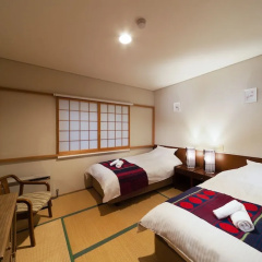 LUNA Lodge thumbnail 4