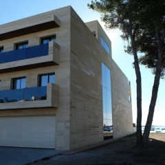 Beachfront Es Turo - Bild 1