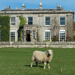 Sweeney Hall Hotel thumbnail 1