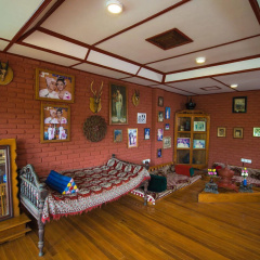 Teak Wood Hotel thumbnail 9