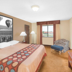 Super 8 by Wyndham Marshalltown thumbnail 4
