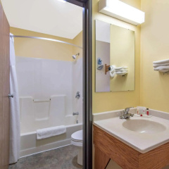 Four Seasons Inn thumbnail 25