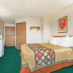Super 8 by Wyndham Trinidad thumbnail 7