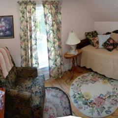 The Old Hotel thumbnail 5