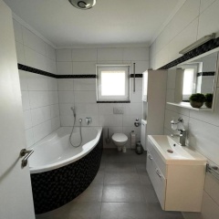 Prime Host Lovely Apartment - Bild 10
