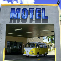 Sun Palms Motel thumbnail 24