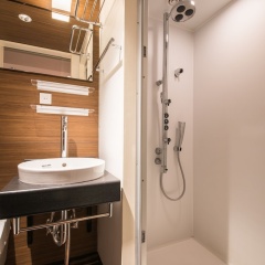 the b akasaka-mitsuke - Bild 24