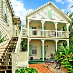 Palm Gardens thumbnail 1