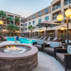 Courtyard By Marriott Las Vegas Stadium Area