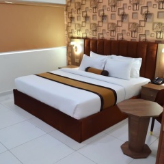 Proxima Centauri Hotel - Bild 3