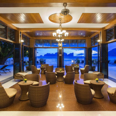 Phi Phi Long Beach Resort & Villa