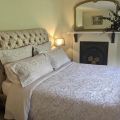 Worralls Grove Guest Farm House thumbnail 31