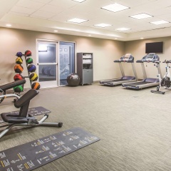 La Quinta Inn & Suites by Wyndham Las Vegas Summerlin Tech - Bild 18