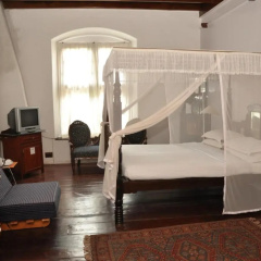 The Old Courtyard Hotel thumbnail 30