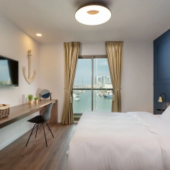 Herzliya Marina Lagoon Apartment thumbnail 5