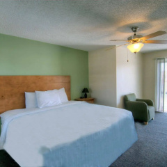 Surfside Motor Lodge thumbnail 11
