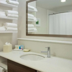 Hampton Inn & Suites Minneapolis / Downtown thumbnail 34