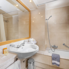 Athineon Hotel thumbnail 11
