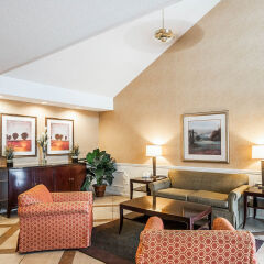 Отель Quality Inn Decatur River City США, Декейтер - отзывы, цены и фото номеров - забронировать отель Quality Inn Decatur River City онлайн интерьер отеля фото 4