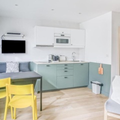 GuestReady - Bright Apt for 4 Issey-Les-Moulienaux - Bild 7