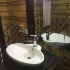 Hak Mall Suites in Islamabad, Pakistan from 36$, photos, reviews - zenhotels.com bathroom photo 2