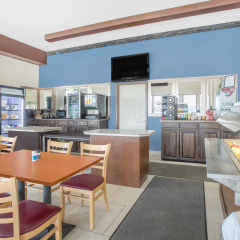 High Point Inn & Suites Peace River thumbnail 13