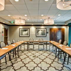 Hampton Inn & Suites Bellevue Downtown-Seattle thumbnail 23