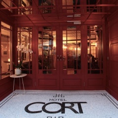 Hotel Cort - Bild 1