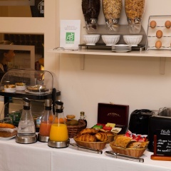 Queens Boutique Hotel - Bild 12