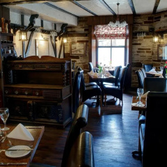 The Old White Lion Hotel thumbnail 20