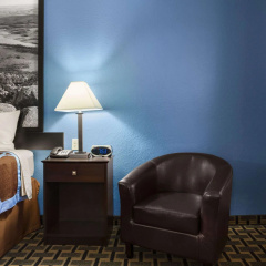 Super 8 by Wyndham Henryetta thumbnail 5
