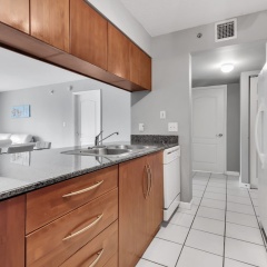 The Club at Brickell Bay Luxury Suites - Bild 29
