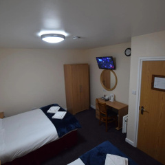 Woodlands Lodge Ilford thumbnail 12